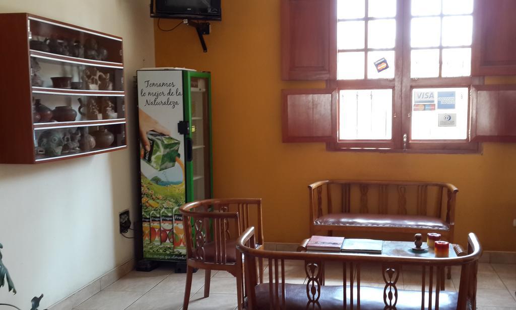 Hostal La Casona Pisco Exterior photo