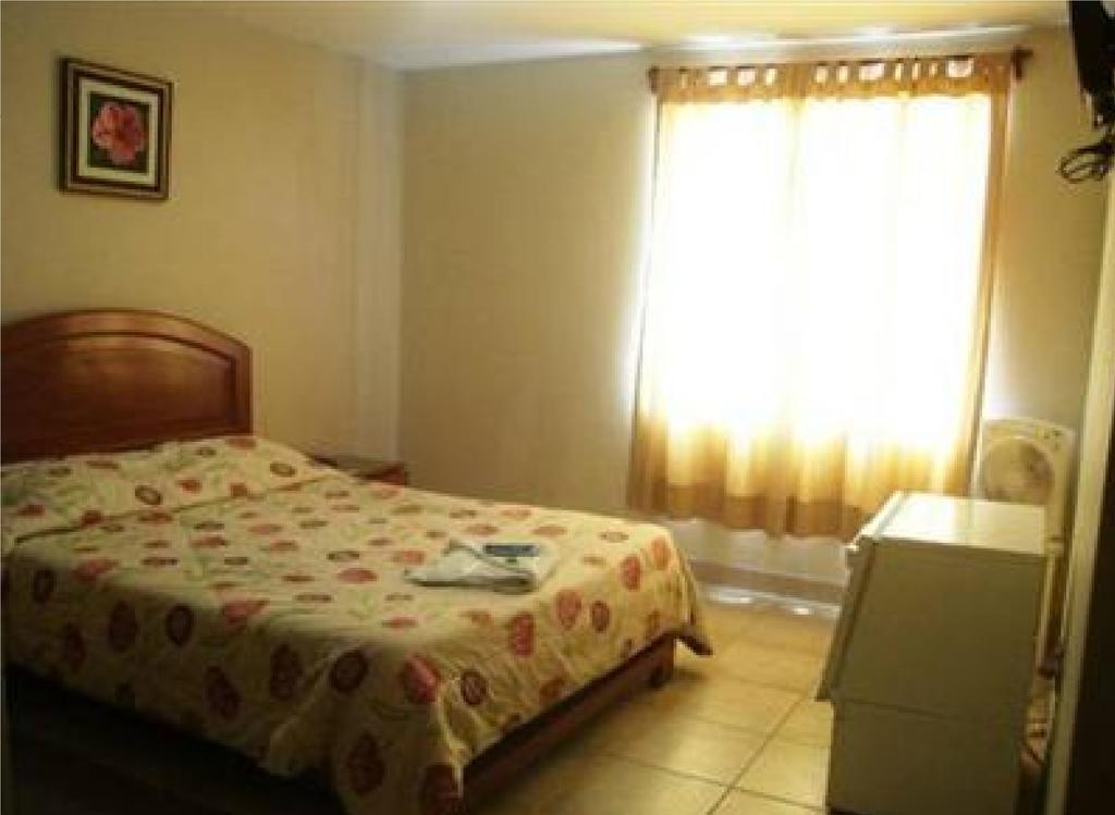 Hostal La Casona Pisco Room photo