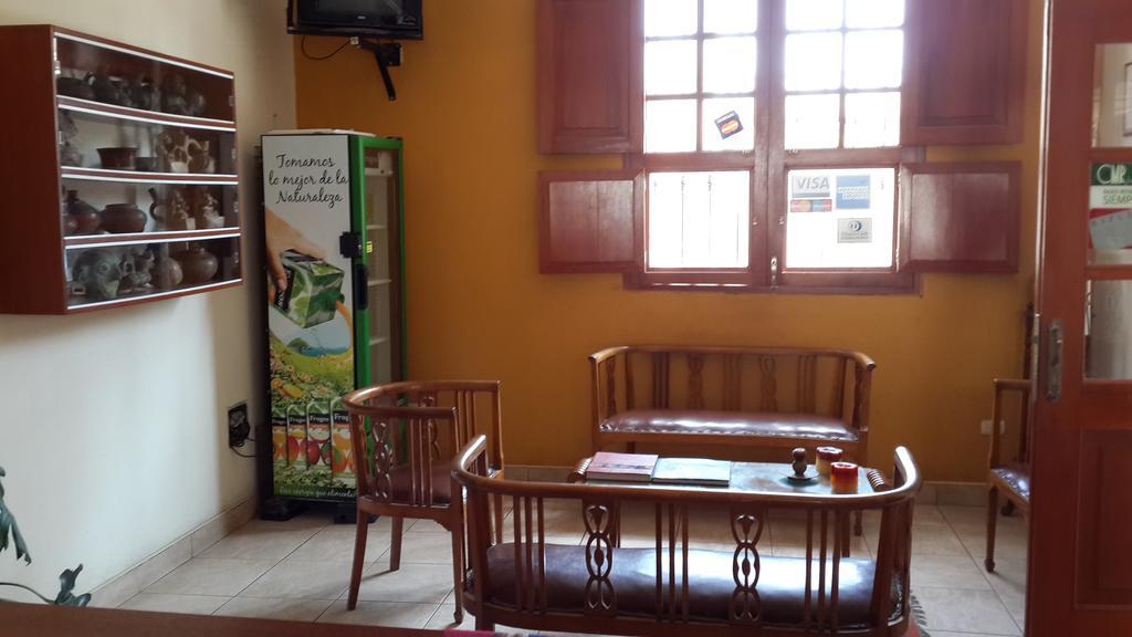 Hostal La Casona Pisco Exterior photo