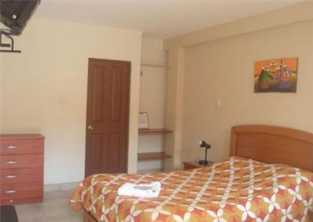Hostal La Casona Pisco Exterior photo